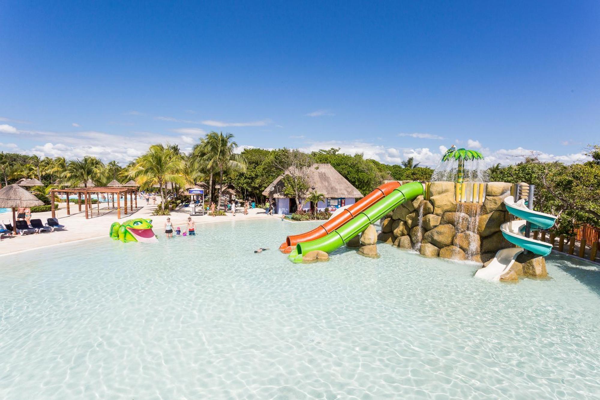 Family Selection At Grand Palladium Kantenah Resort & Spa アクマル エクステリア 写真